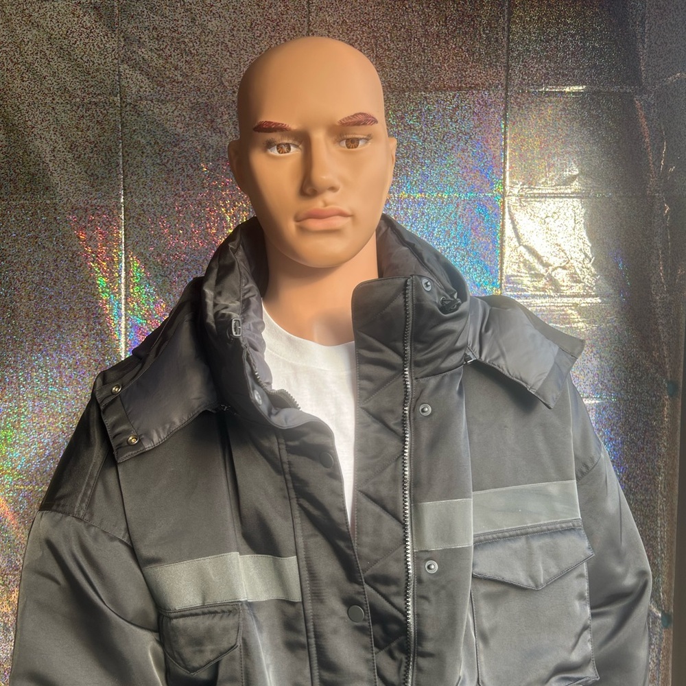 WOMENS XL  Black Puffer Jacket By NIKE